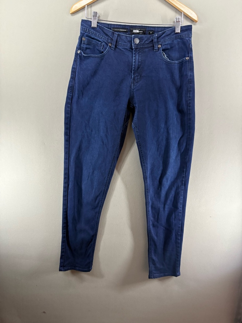 Barbell Apparel Jeans Mens 30x30.5  Blue Straight Athletic Fit Dark Wash Denim